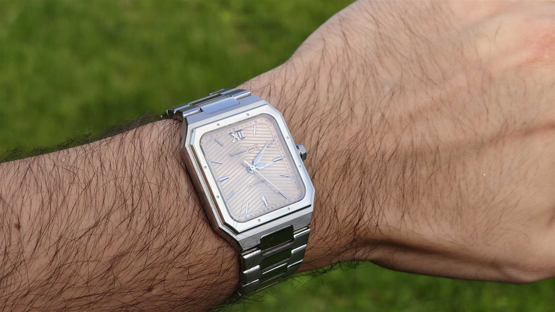 The Functionality of a Three-Times-Wrap Timepiece in Daily Use