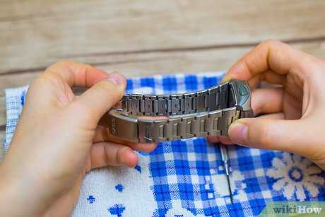 Tools Required for Changing the Bracelet on a Timepiece